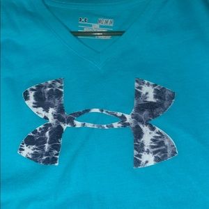 UA Womens Vneck Shirt